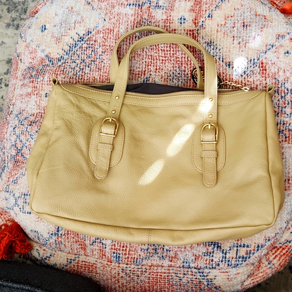Onna Ehrlich Genuine Leather Bag 💛